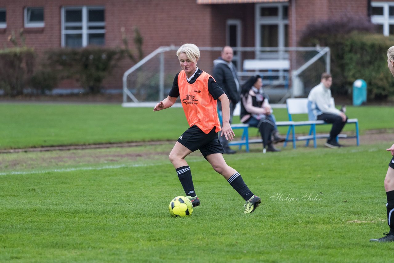 Bild 275 - Frauen TSV Wiemersdorf - VfR Horst : Ergebnis: 0:7